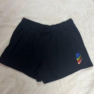 Women’s Nike 1X shorts NWT